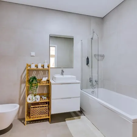 Modern 1bdr Flat With Pool In Marina By Lovelystay Lägenhet Olhão